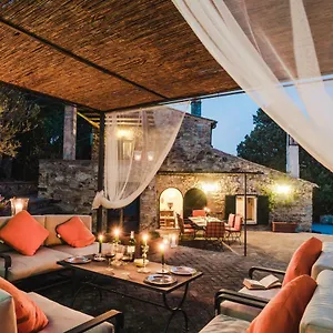 Borgo Degli Ulivi Ferienhaus